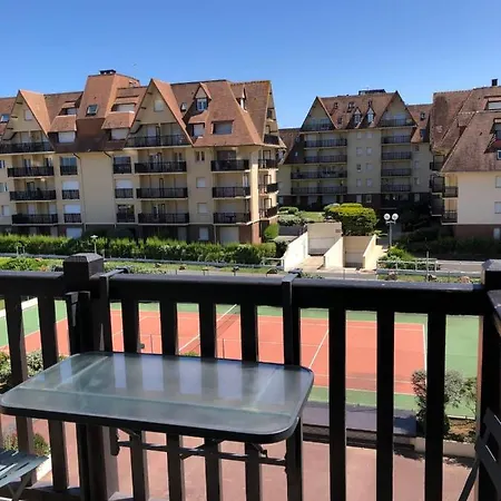 شقة Flat Sea View With Swimming Pool كابورغ